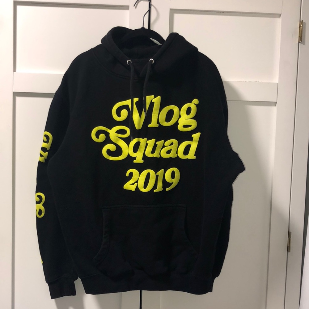 David Dobrik hoodie size L